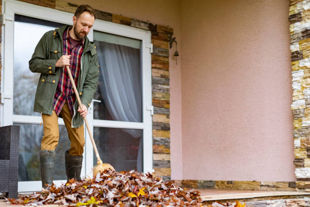 Best Professional Junk Removal  in Waupun, WI